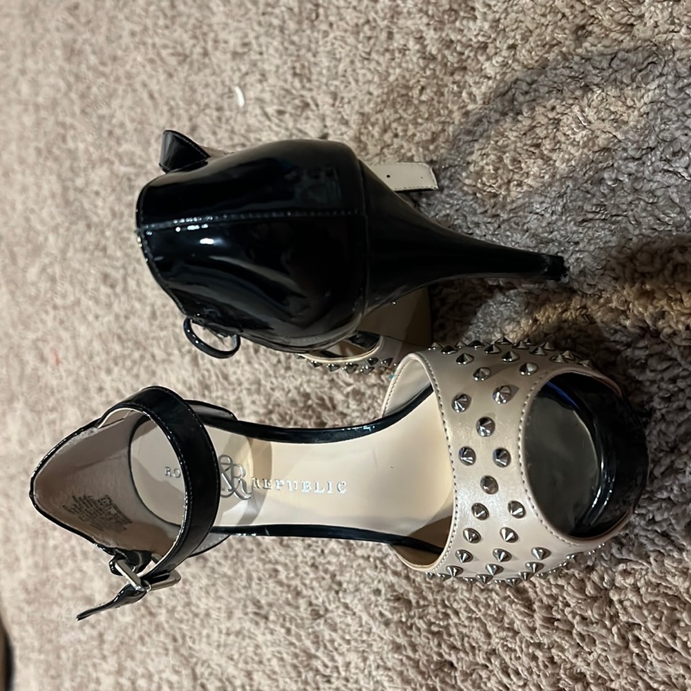 Blk and cream heels